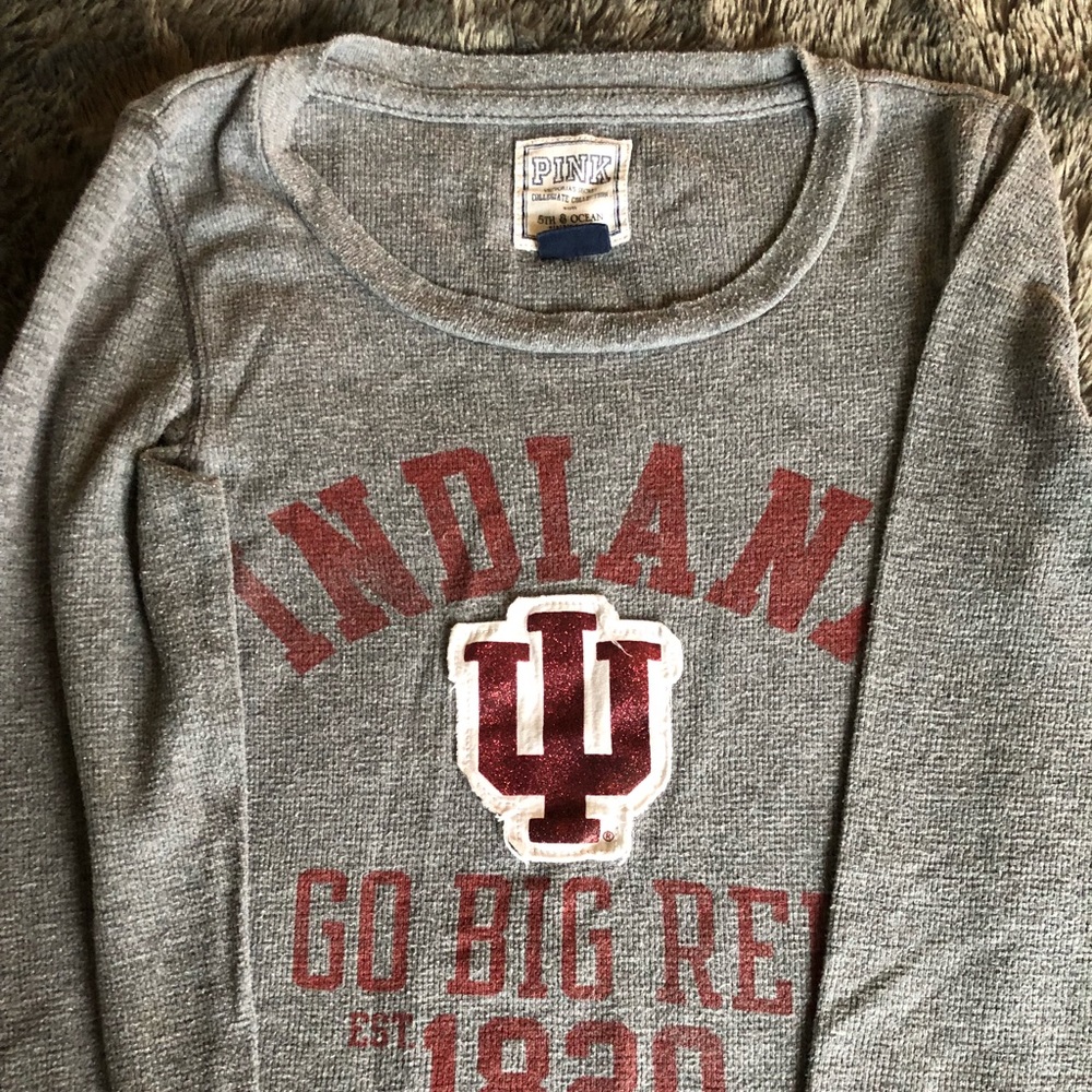 Victoria’s Secret PINK IU Grey long sleeve XS - Picture 2 of 4